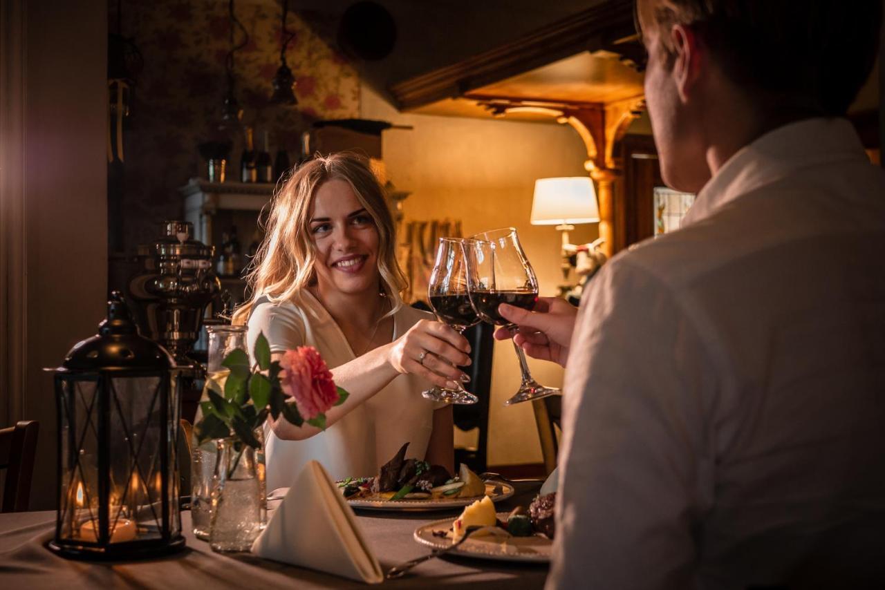 Piena Muiza - Berghof Hotel & Spa Sieksate 外观 照片