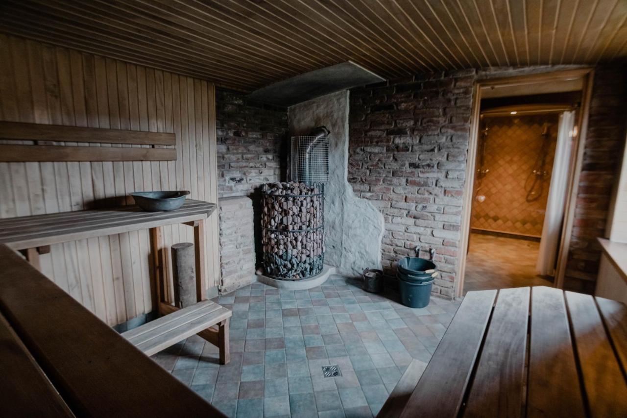 Piena Muiza - Berghof Hotel & Spa Sieksate 外观 照片